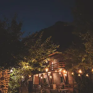 guesthouse-pashko.albaniahotels.org/